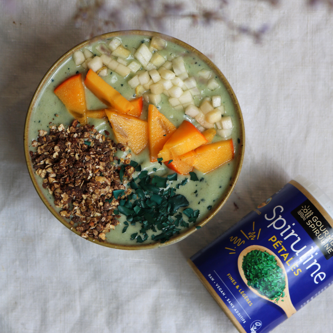 Smoothie bowl Banane, poire et Spiruline